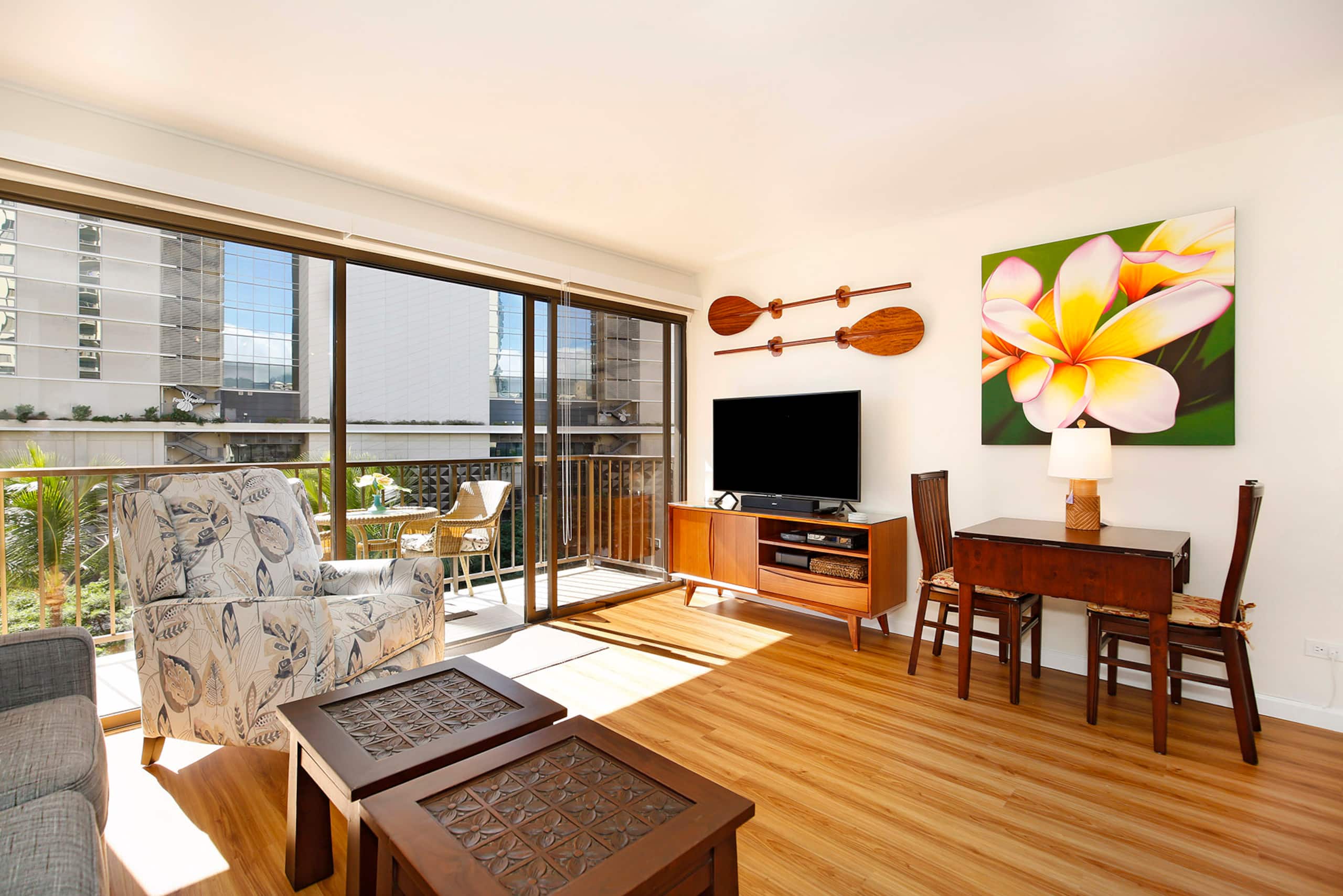 Condo in Honolulu · ★4.63 · 1 bedroom · 2 beds · 1 private bath - Image 1