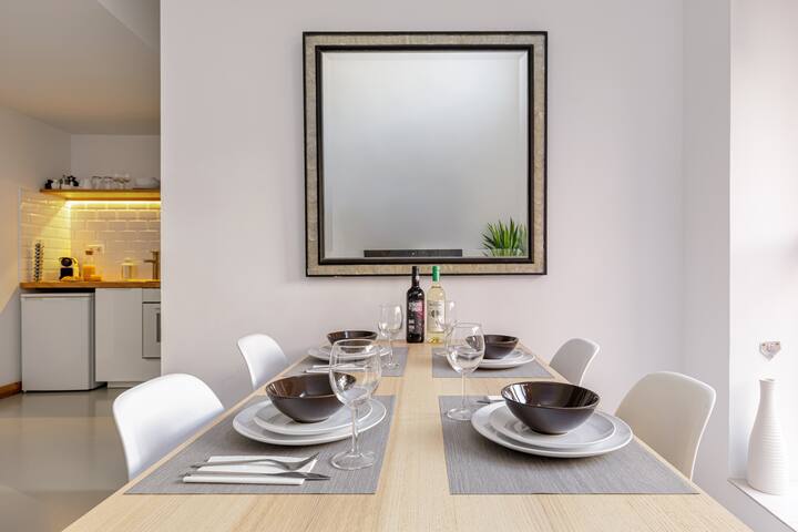 Sunny Design Apartment in La Latina/Plaza Mayor gallery image 4