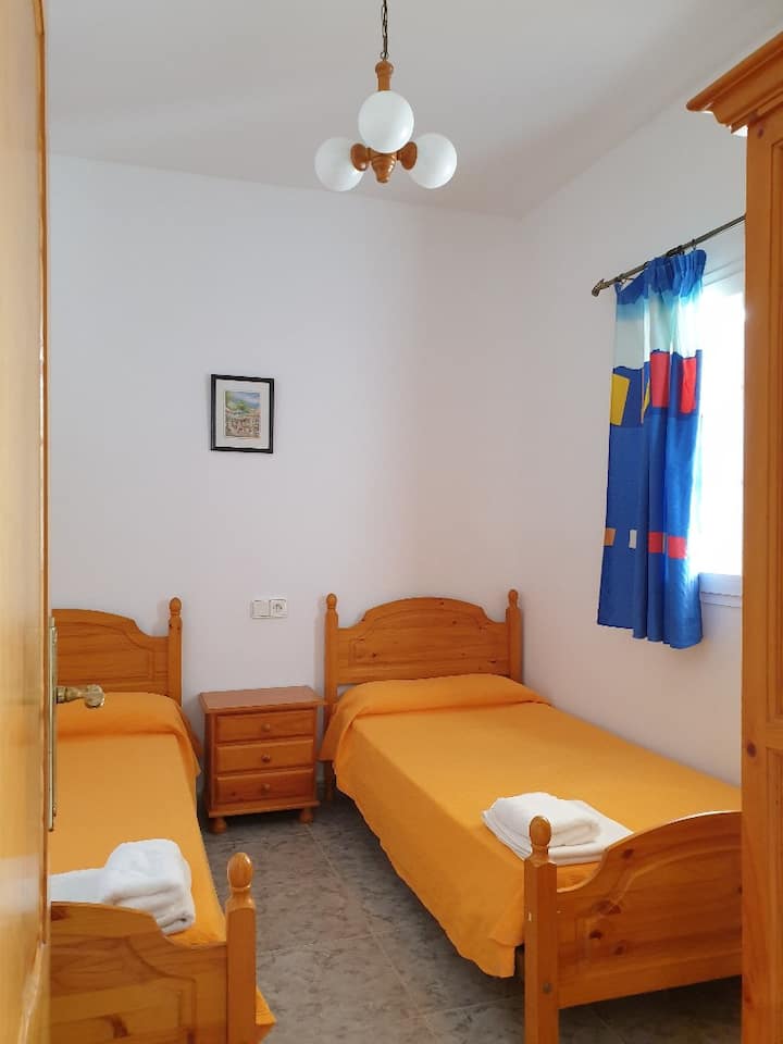 غرفة النوم 1