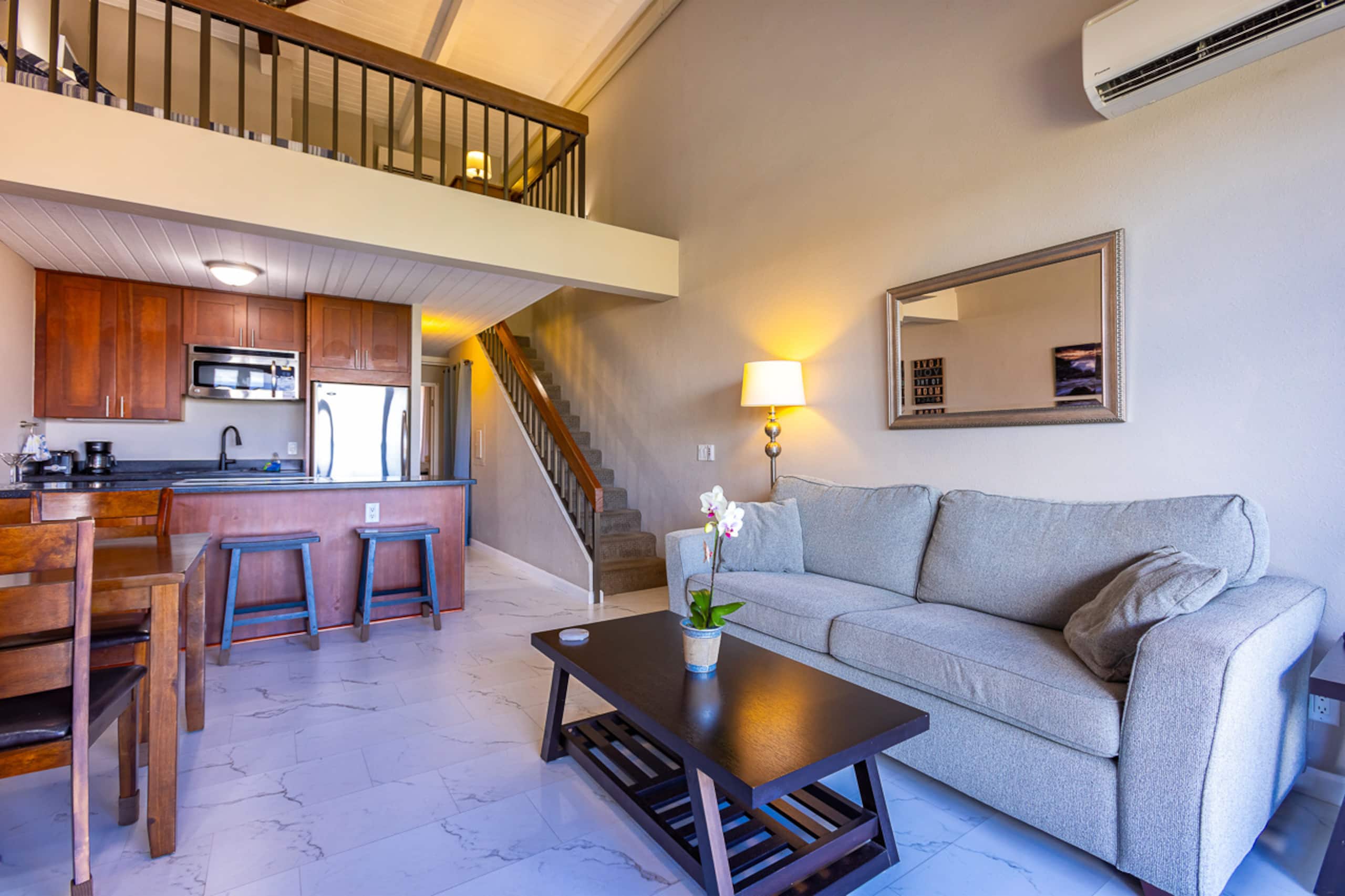 Ocean View, 1 minute walk to the beach 2BR/2BA - Image 1
