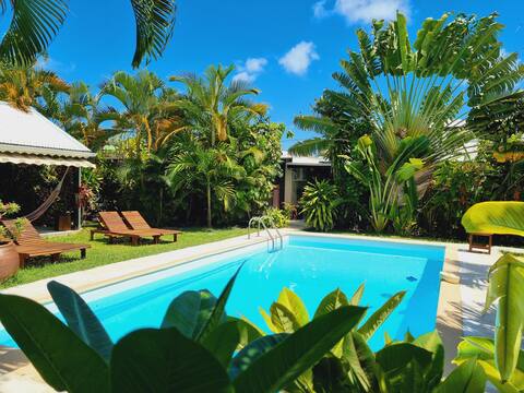 Lynoz: T3/4-6pers. pool, 10 min from the beach
