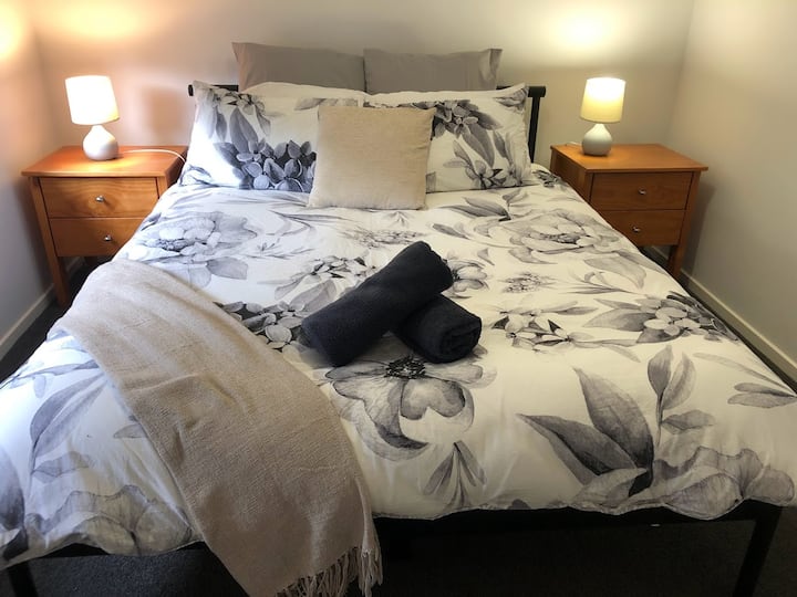 Dormitorio doble tamaño queen