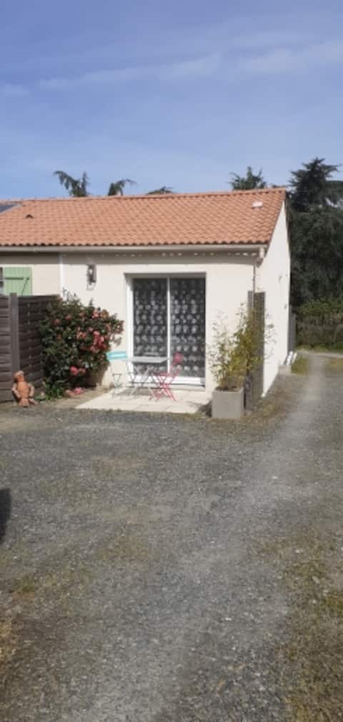 Furnished in Nantes vineyard near the banks of the Loire