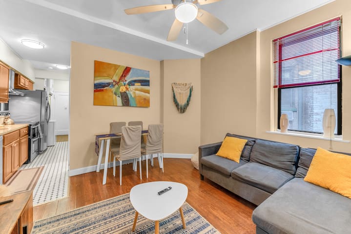 Amazing Columbus Circle/Central Park 3 Bedroom