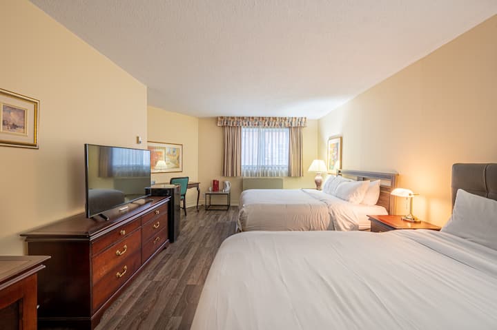 Chambre D'hôtel Deux Lits Au Domaine Saint-sauveur - Saint-Sauveur