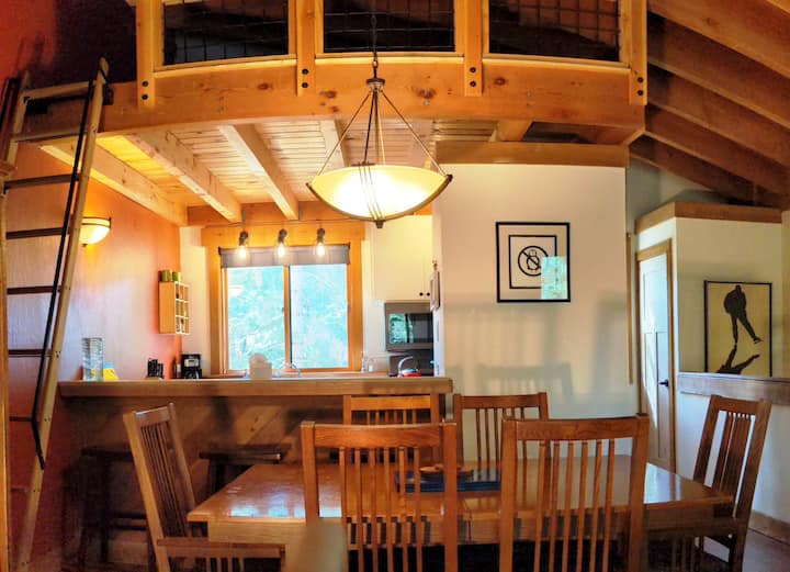 Serenity @ Northstar 2bd 15 min to Lake Pool Sauna