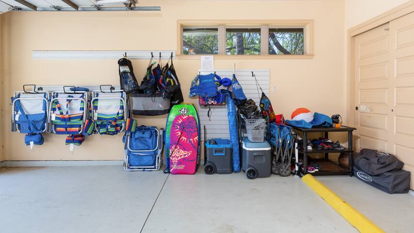 PiH: Coral Reef: BIG Golf Discounts | Pool & Spa gallery image 3