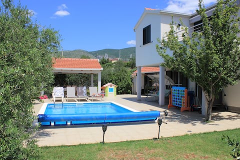 Villa Mala - Trogir, Dalmatian cost, Split airport
