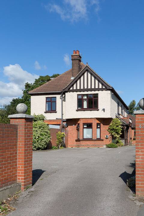 Large Self Catering House sleeping up to 30 people