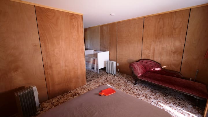 Schlafzimmer 2