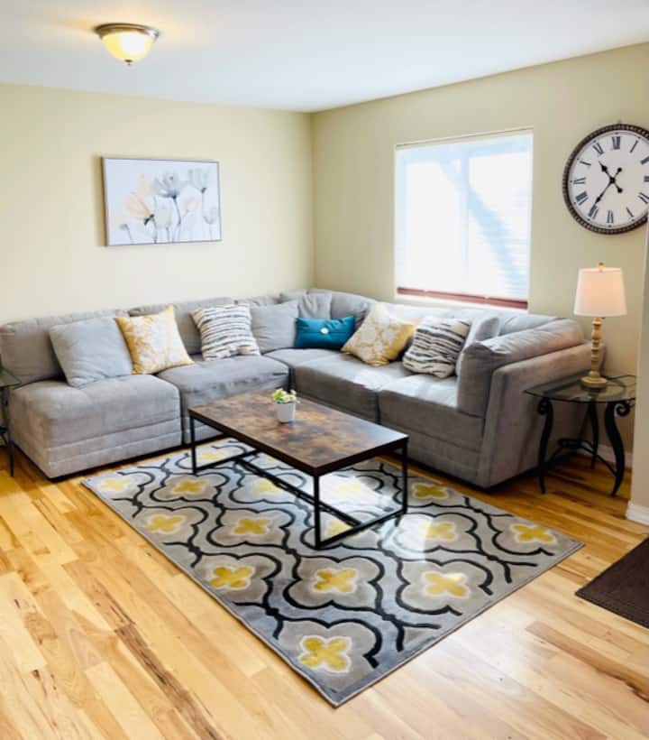 House: 15 Min Downtown Seattle, 10 Min Airport - Renton, WA