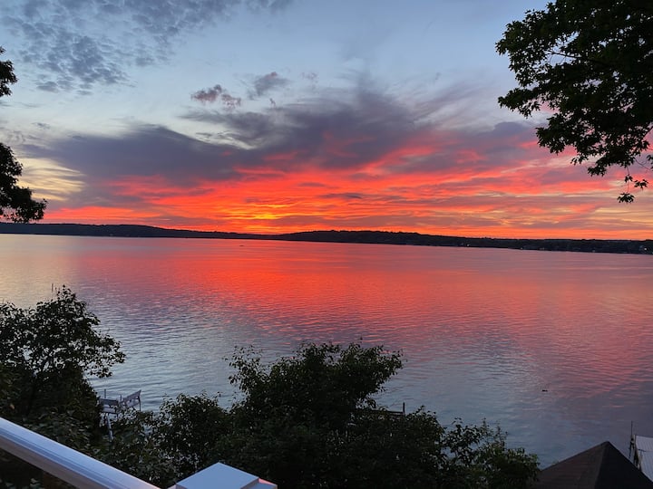 Exclusive Pewaukee Lake House Rental Cottages for Rent in Pewaukee