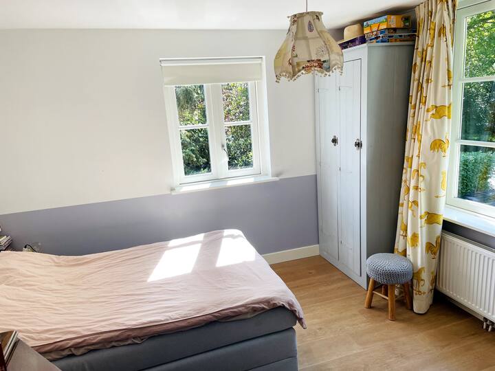 1 person room with 120cm by 200 cm bed