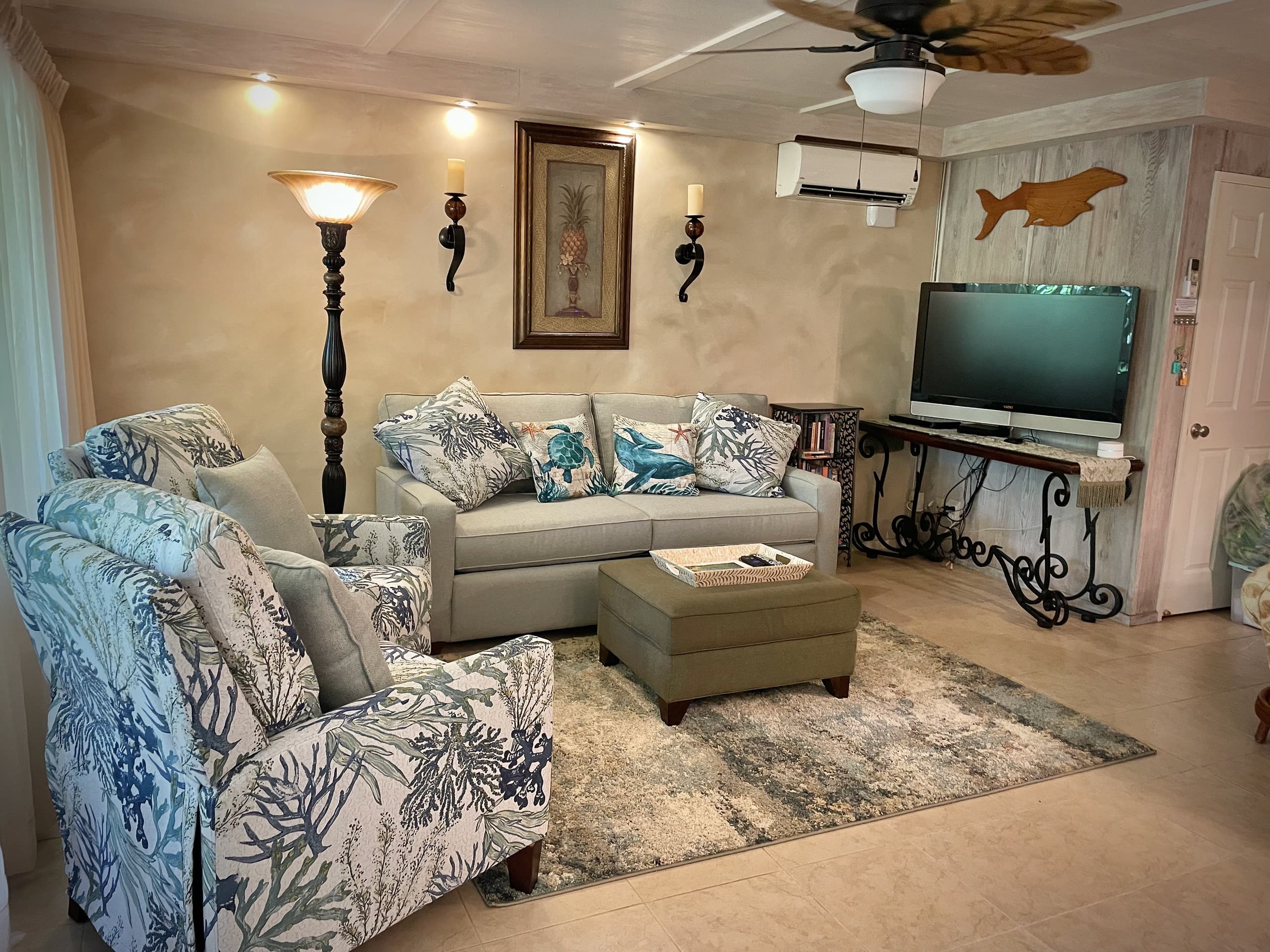 Condo in Kihei · ★4.94 · 2 bedrooms · 4 beds · 1 private bath - Image 2