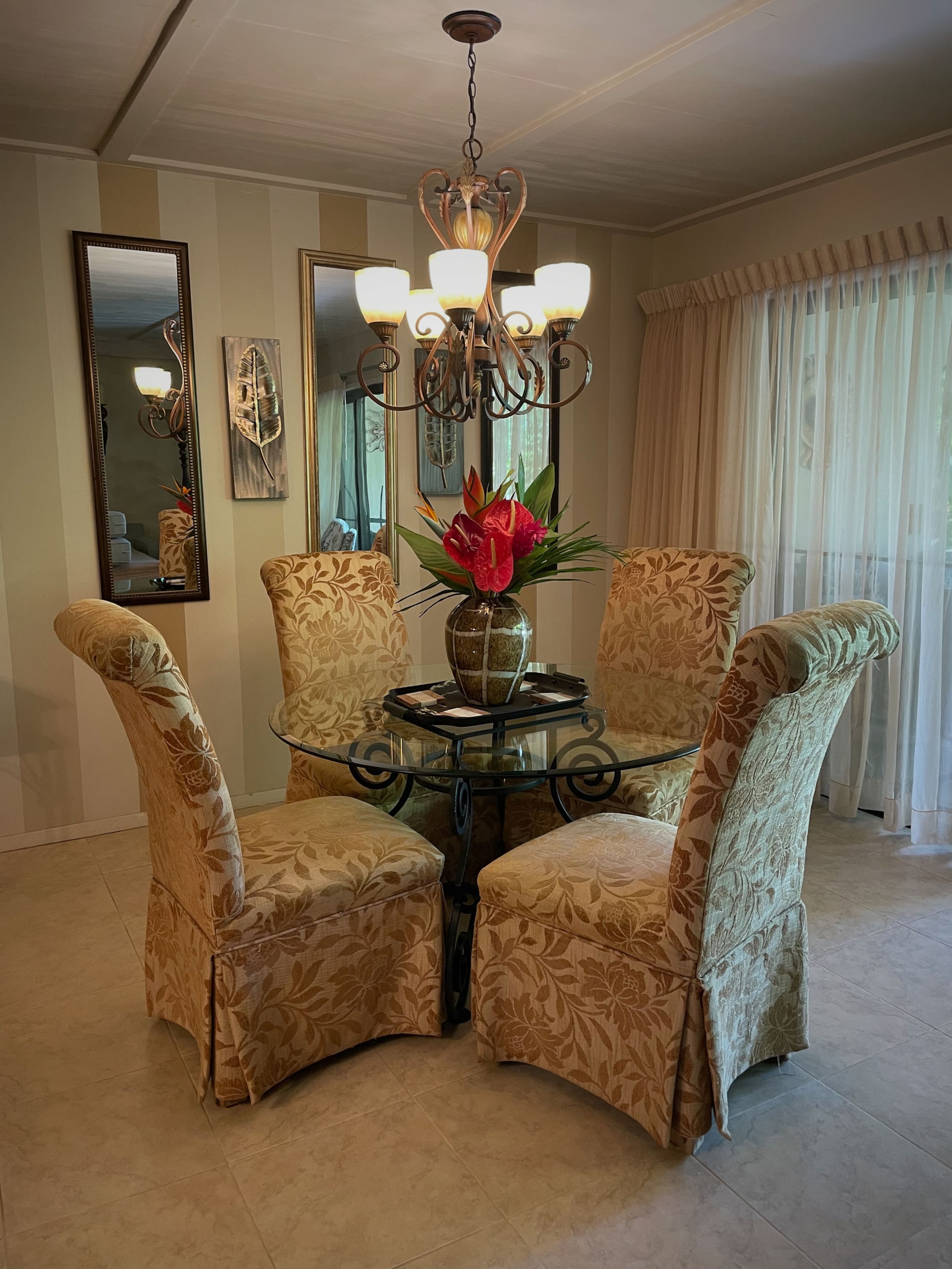 Condo in Kihei · ★4.94 · 2 bedrooms · 4 beds · 1 private bath - Image 7