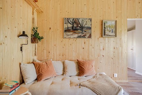 Popular Airbnb listing: Beautiful and peaceful house in a wonderful environment in Borås
