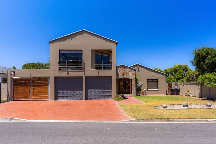 Casa La Robertson gallery image 5