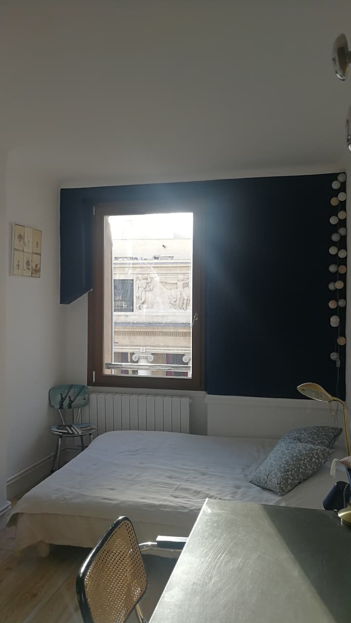 غرفة النوم 2 إطلالة على الأوبرا 