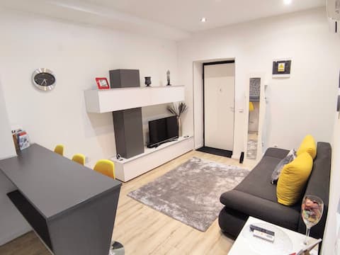 Popular Airbnb listing: TOP PLACE to stay in city center - apartment Arija in Črnomerec
