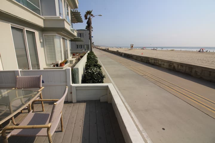 Cozy Ocean Front Beach Cottage 1br 3825 -Sleeps 5