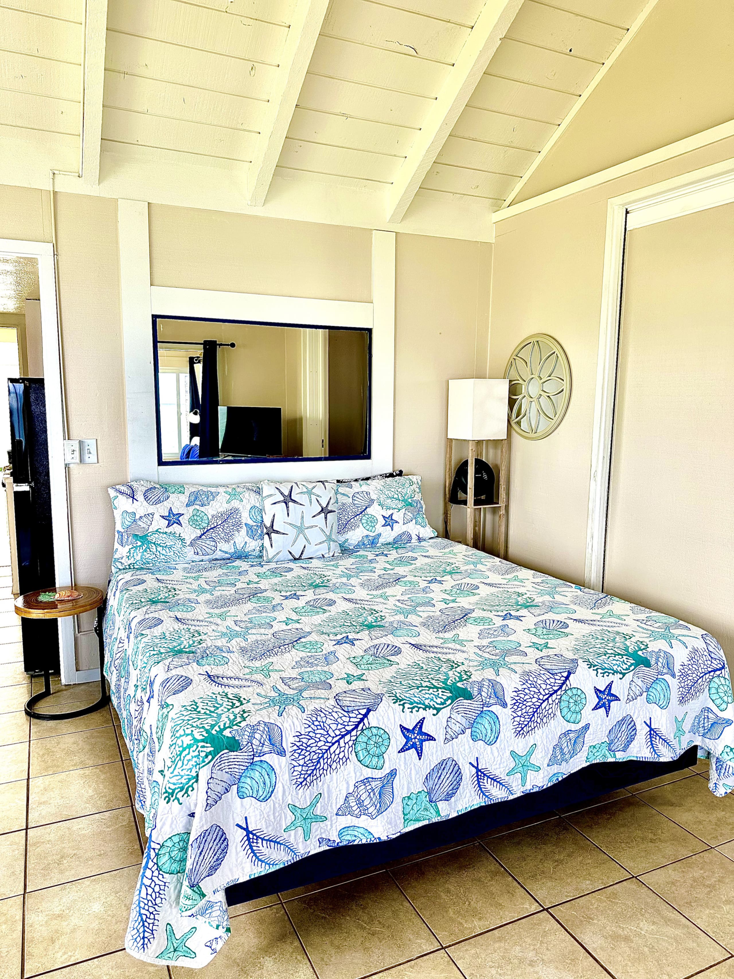 Condo in Hauula · ★4.76 · Studio · 4 beds · 1 private bath - Image 9