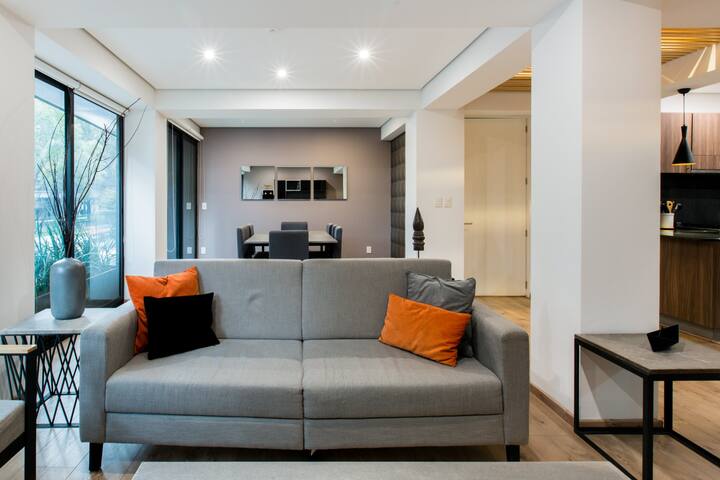 Luxury and Modern 2 Bedrooms Spacious Apartment gallery image 3