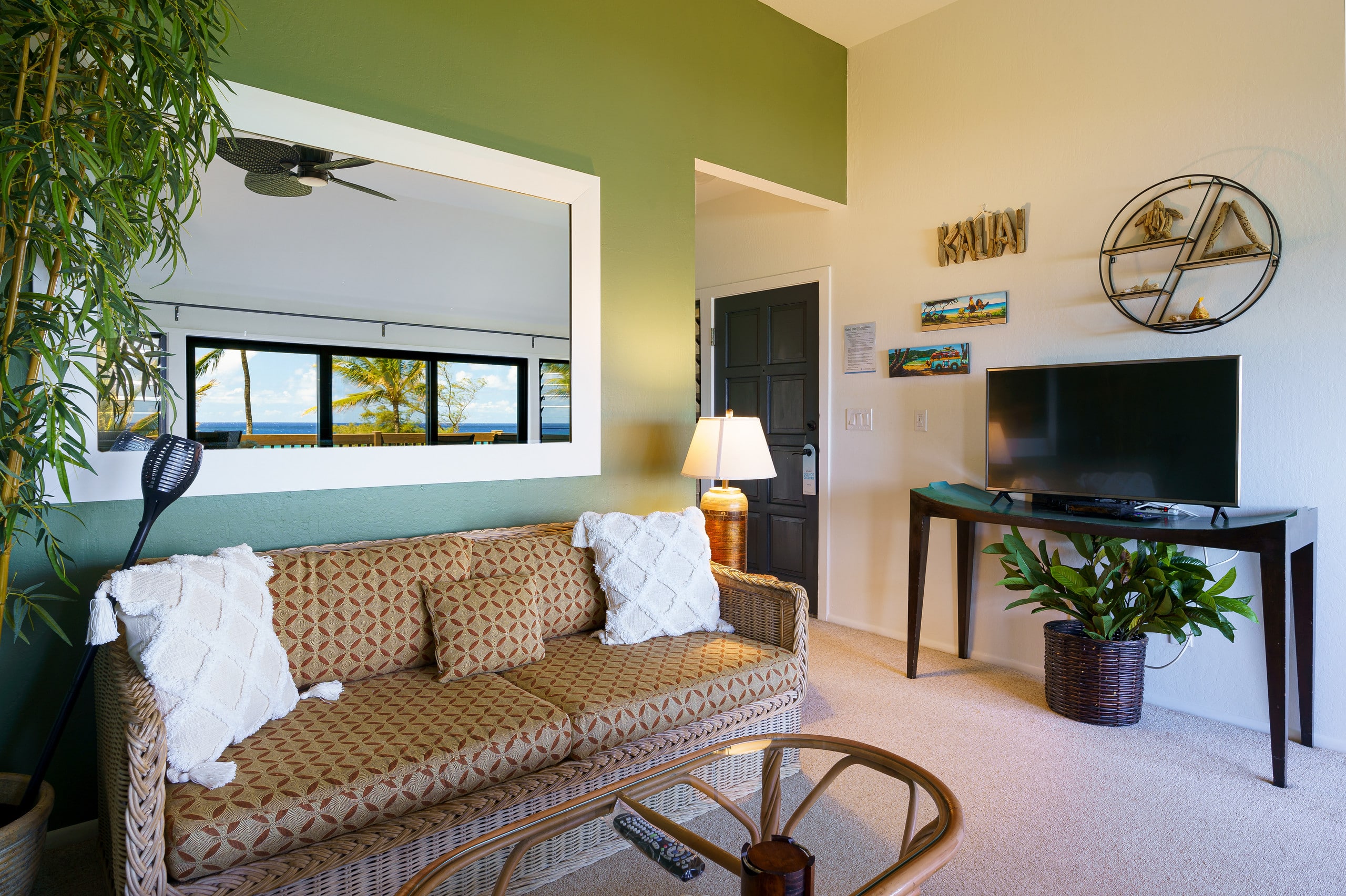 Pacific views, pool & lanai - sleeps 4 - Photo 9