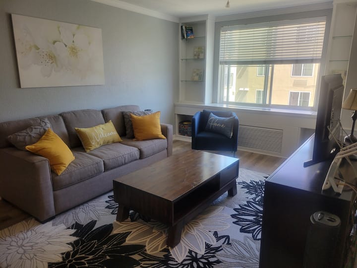 Your Perfect Condo In San Diego's Best Location! - San Diego, CA