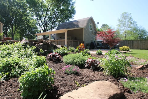 Successful Airbnb property: 1894 Barn House Rustic-chic downtown retreat. in Rogers