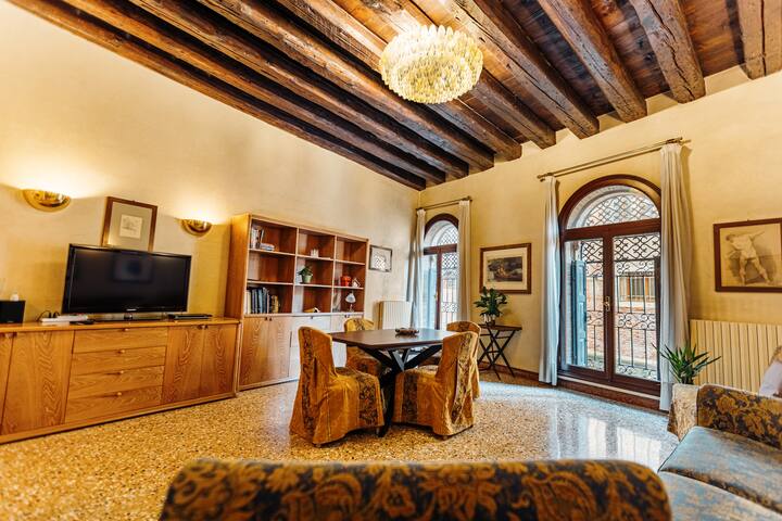 Ca’ Tiepolo – Casa dei Pittori