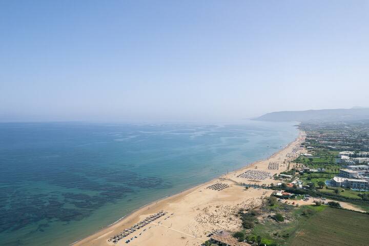 Villa Pinelopi – 350 meters away from sandy beach! gallery image 4