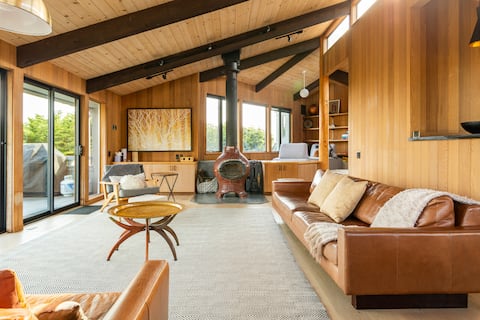 Top Airbnb: Ocean View Spa House in Bodega Bay