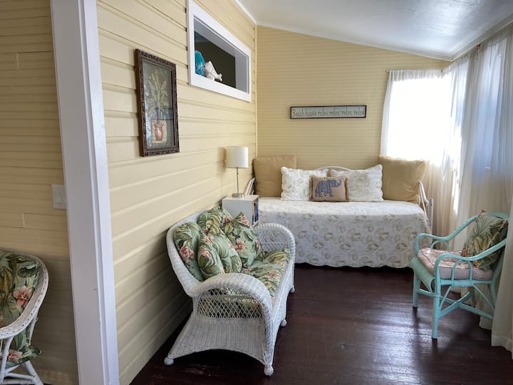 Top 10 Airbnb Vacation Rentals Near Coquina Beach, Florida Updated 2024 Trip101