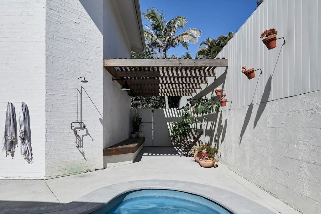 The Beach Ranch Pool Houses for Rent in Angourie, New South Wales