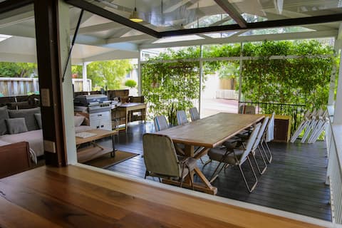 Top performing Airbnb: Old Dunsborough Beach House in Dunsborough