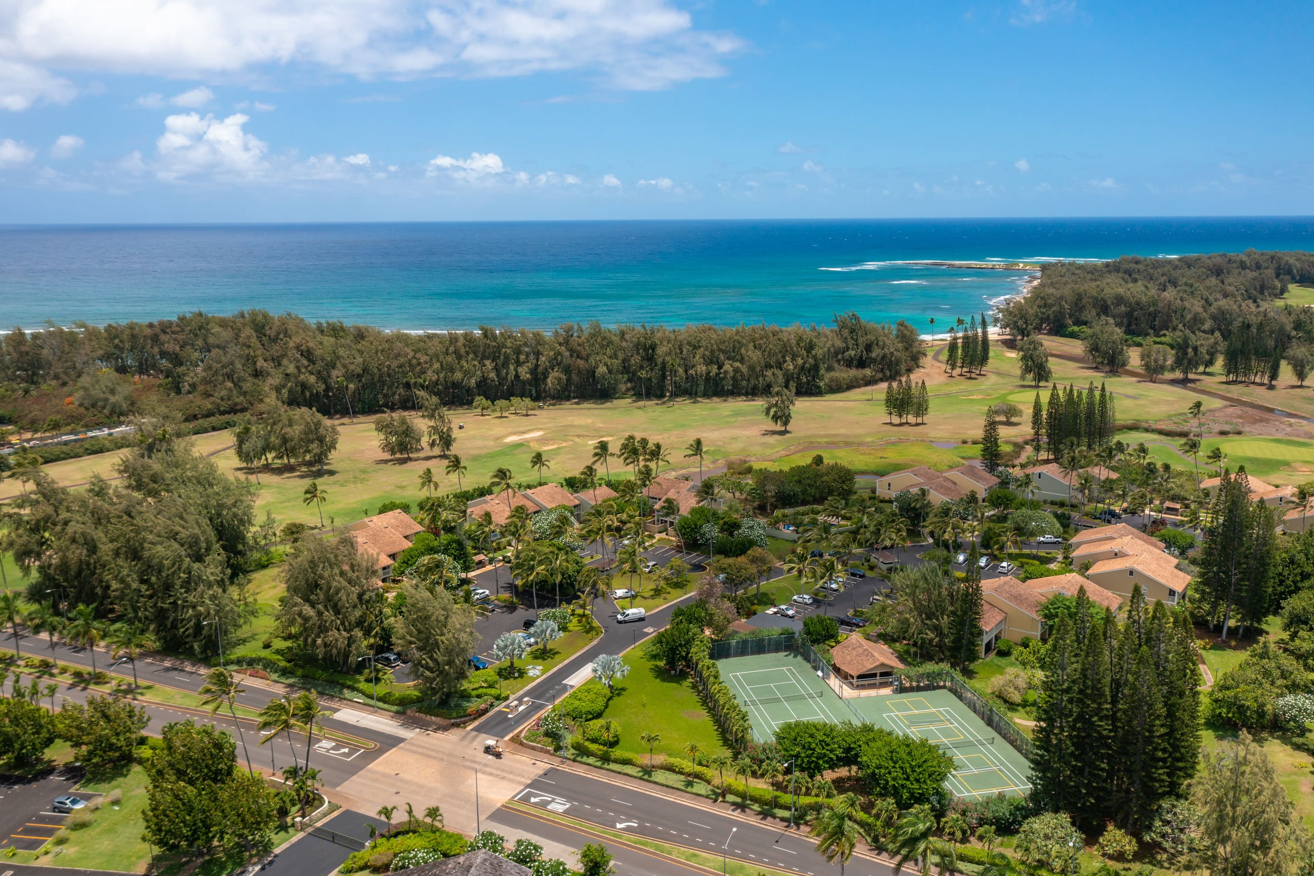 Condo in Kahuku · ★4.82 · 1 bedroom · 2 beds · 2 private baths - Image 24
