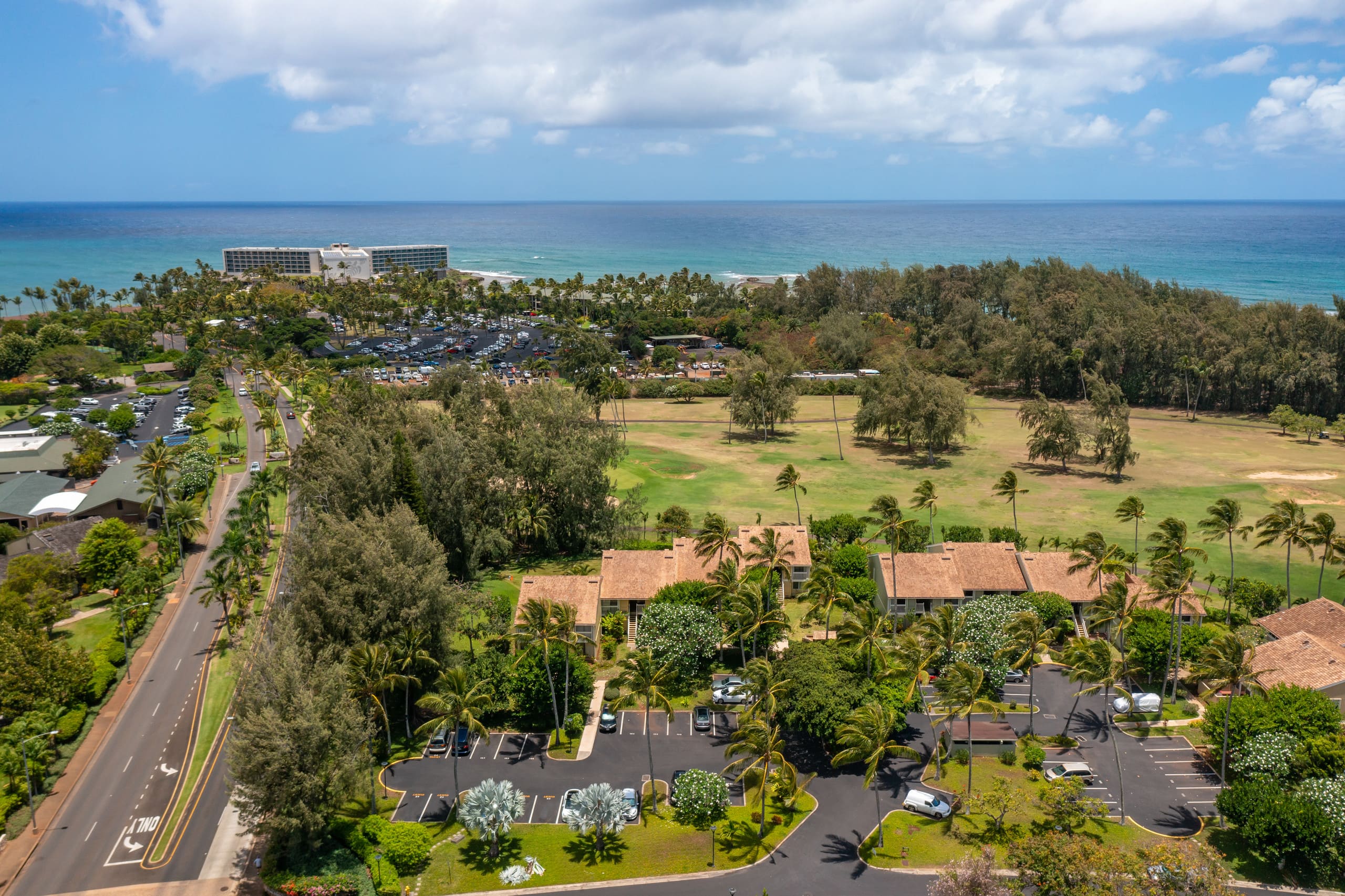 Condo in Kahuku · ★4.82 · 1 bedroom · 2 beds · 2 private baths - Image 25