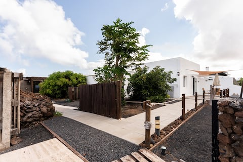 Top Airbnb: Casa Tara. A luxury in the middle of nature en Tinajo