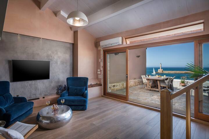 Penthouse Suite with Spa Bath, Terrace & Sea View gallery image 2