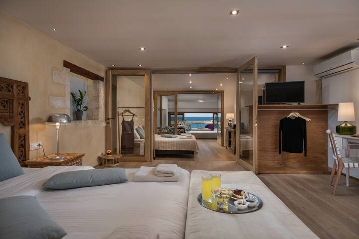 Two Bedroom Sea View Suite (Interior Balcony) gallery image 4