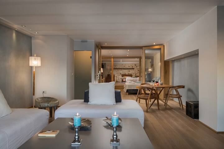 Two Bedroom Sea View Suite (Interior Balcony) gallery image 5