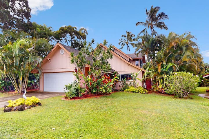 Paradise retreat! Plunge Pool, Hot Tub, AC!