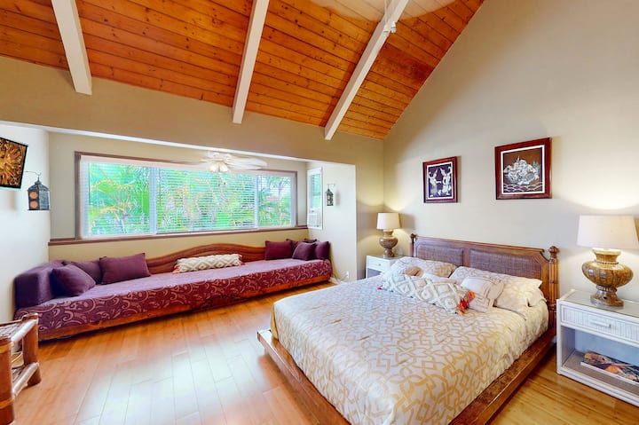 Amazing master suite features king-size bed,  sitting area and en suite bathroom. 