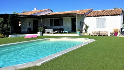 Large quiet house between Nîmes and Montpellier