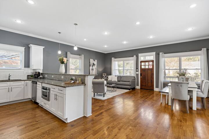 Beautiful Home in Heart of Music City! gallery image 5