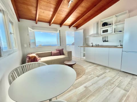 Eden Gomera terrace overlooking the sea