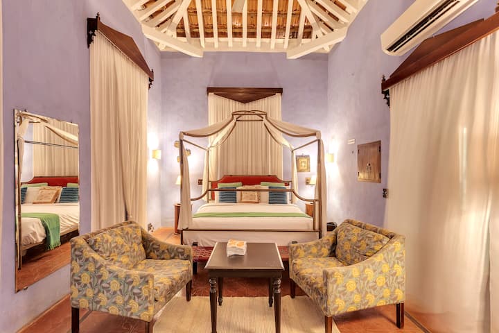 Candolim song - Teal Bedroom