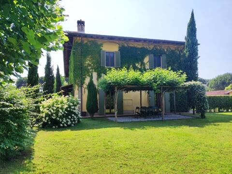 Casale Cipresso in the Park, Sea and City of Art