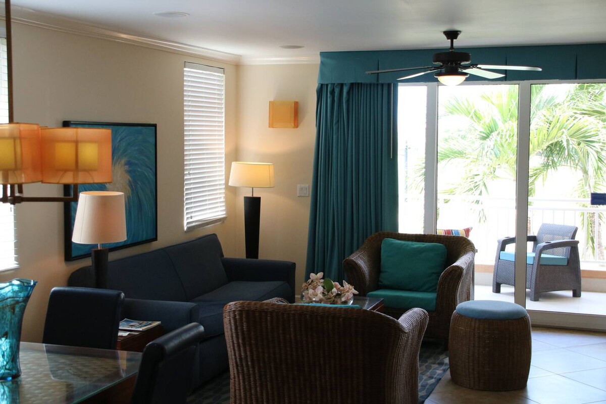 סלון ומרפסת