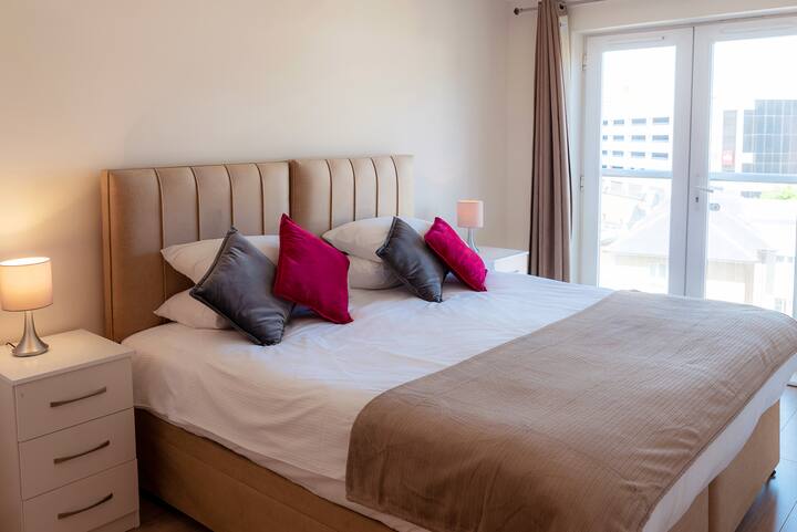 Abodebed - Apt 57 Modern Executive 2 Bed/2 Bath